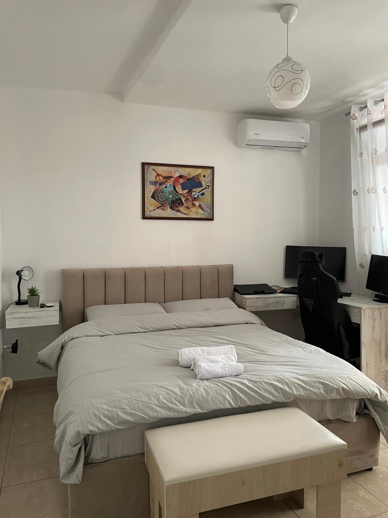 Apartment After U.S. Embassy In Tiranë Luaran gambar